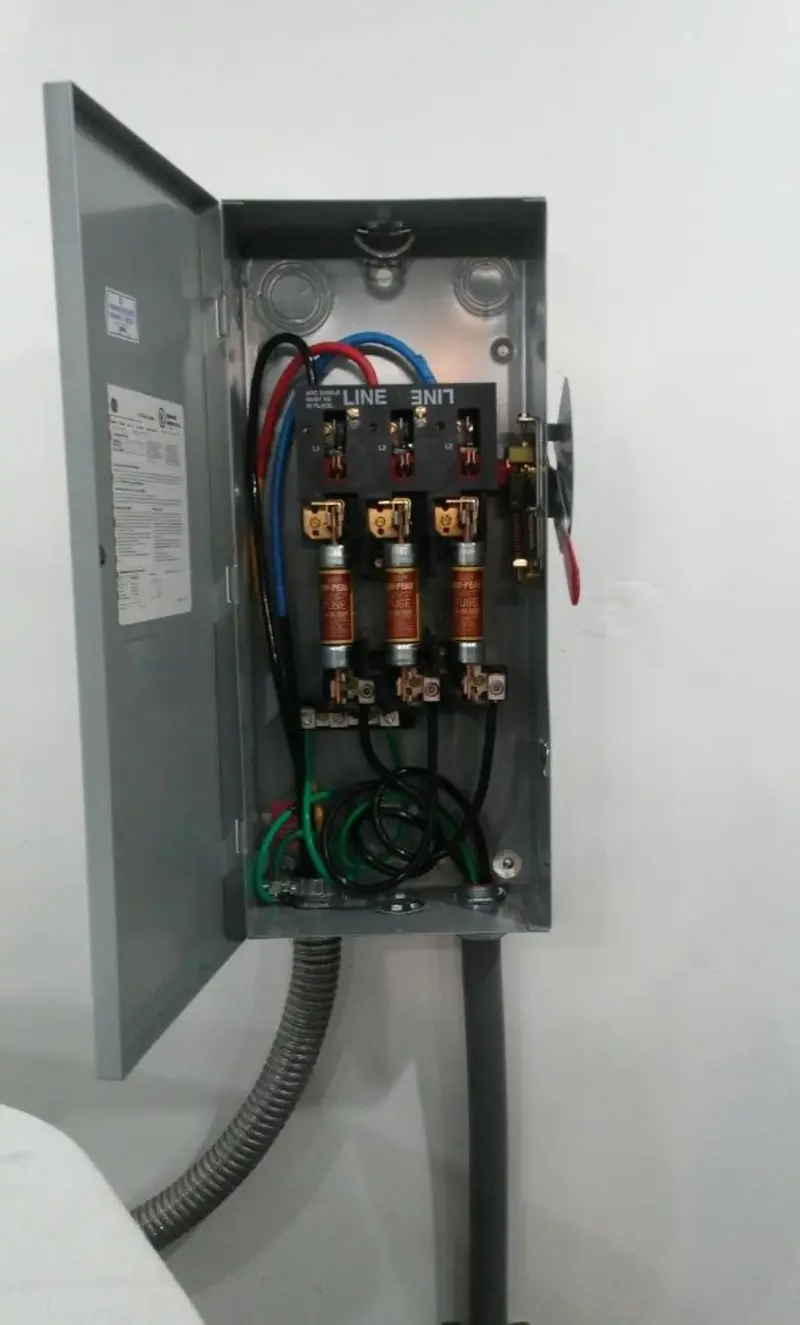 Three-phase disconnect switch installed for Smoke Detector Installation in Gages Lake